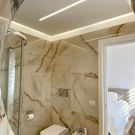 M Luxury